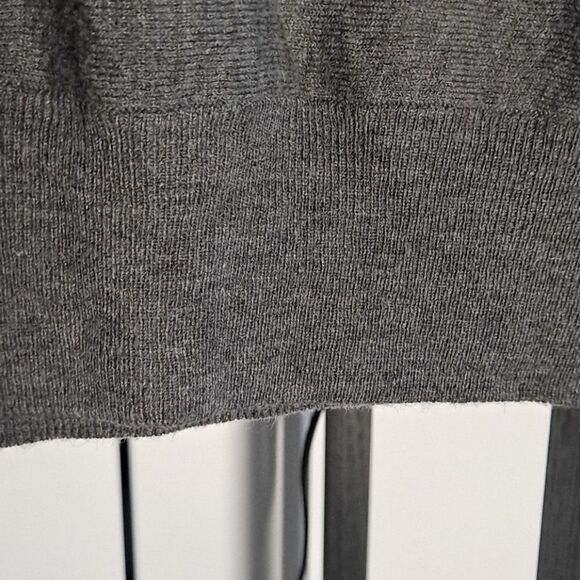 Gap ladies pullover sweater NWOT - Picture 4 of 9